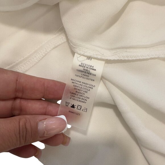 Vince Camuto Womens White V-Neck Blouse With Flutter Sleeves Size 3X Polyester - Picture 13 of 13